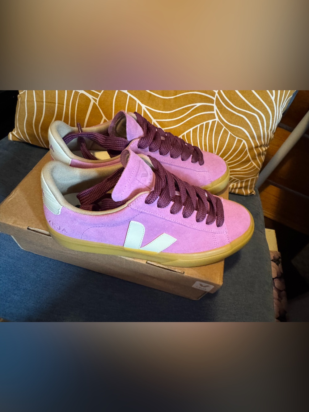 Veja Campo Bold Suede Mulberry Pierre 8/39 EUC